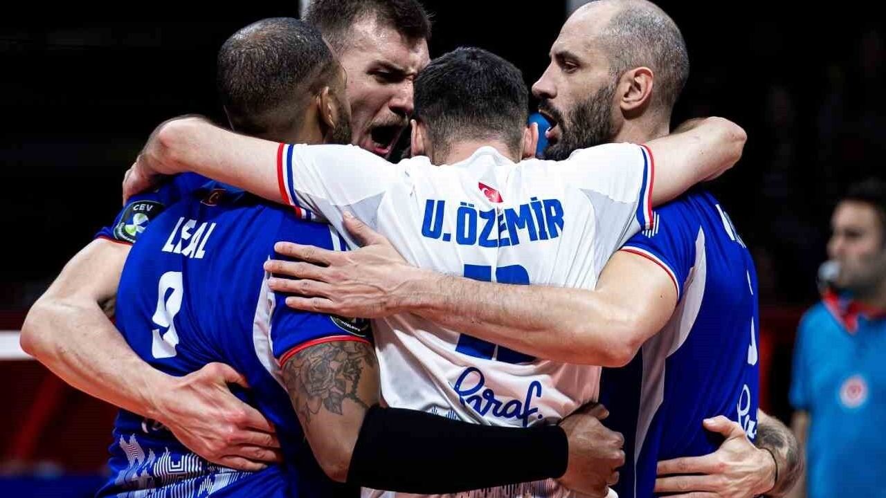 Efeler Ligi: Halkbank 3 - 0 Akkuş Belediyespor