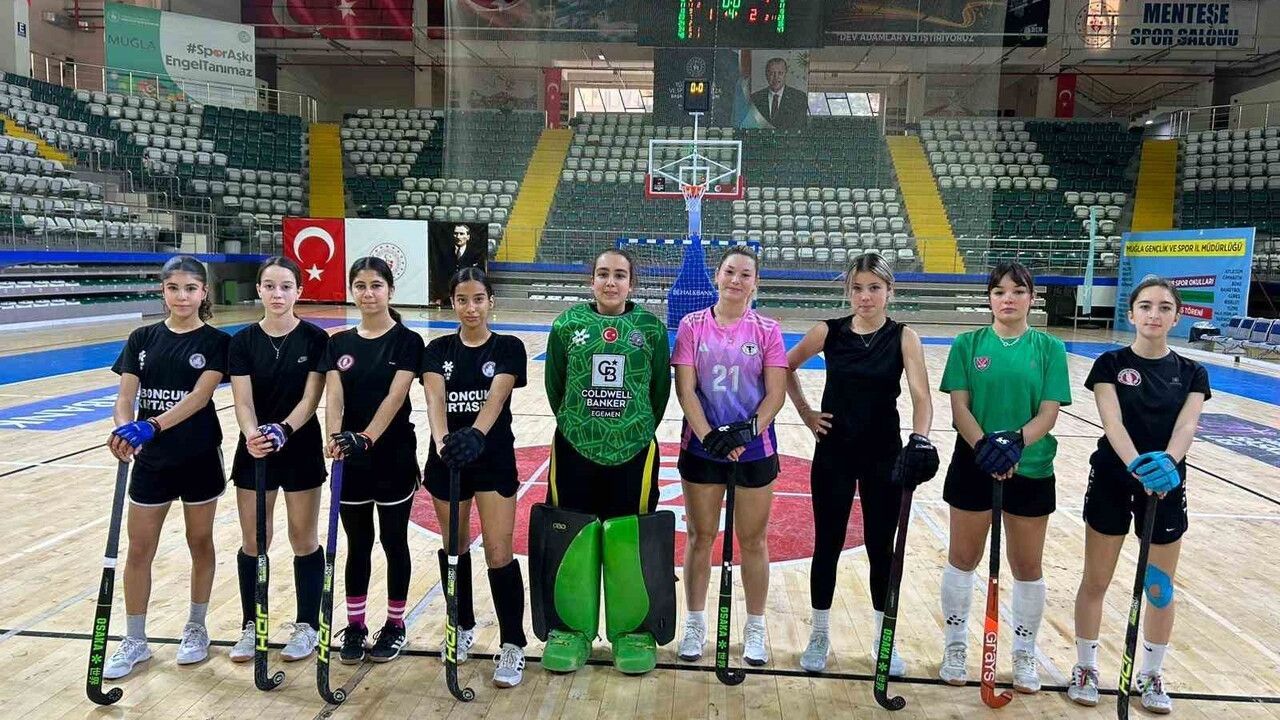 Ege Yıldızları Kadın Hokey Takımı Tiflis Kupası İçin Hızla Hazırlanıyor