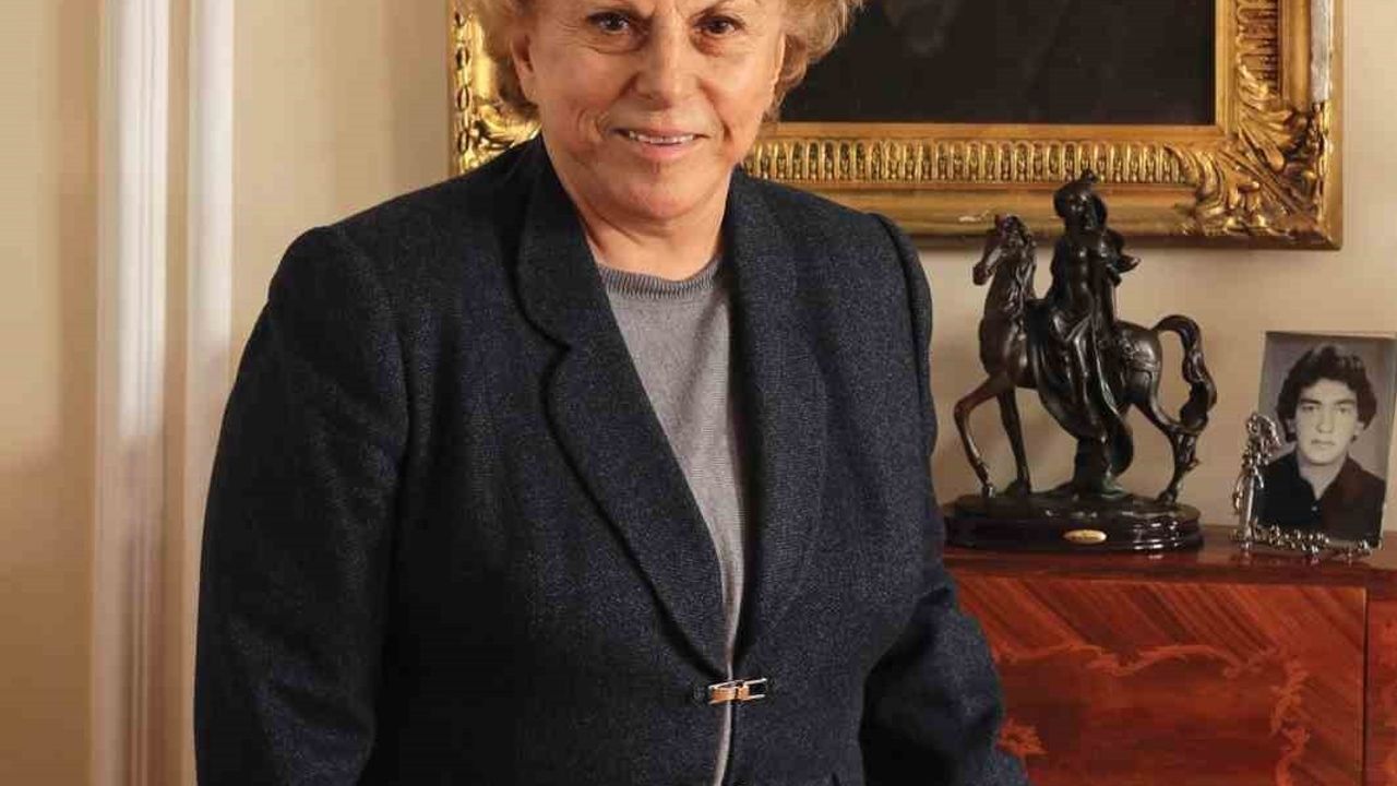 Eğitimci Nüket Ersoy'un Vefatı: Bir Cumhuriyet Kadınının Mirası