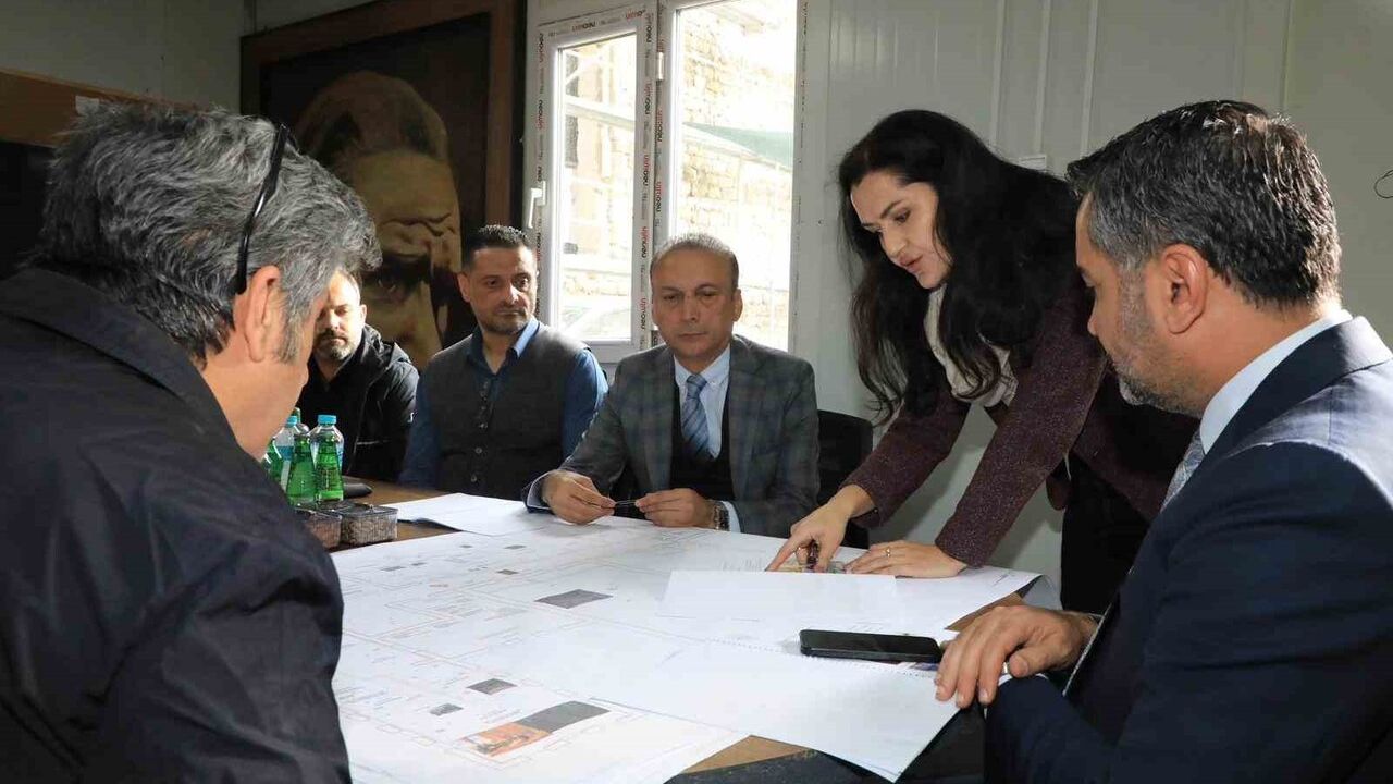 Elazığ Belediyesi Tarihi Öğretmenevinde İnceleme Yaptı