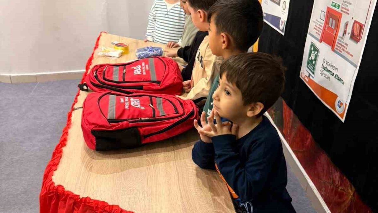Elazığ'da Anaokulu Öğrencilerine Afet Farkındalık Eğitimi Verildi