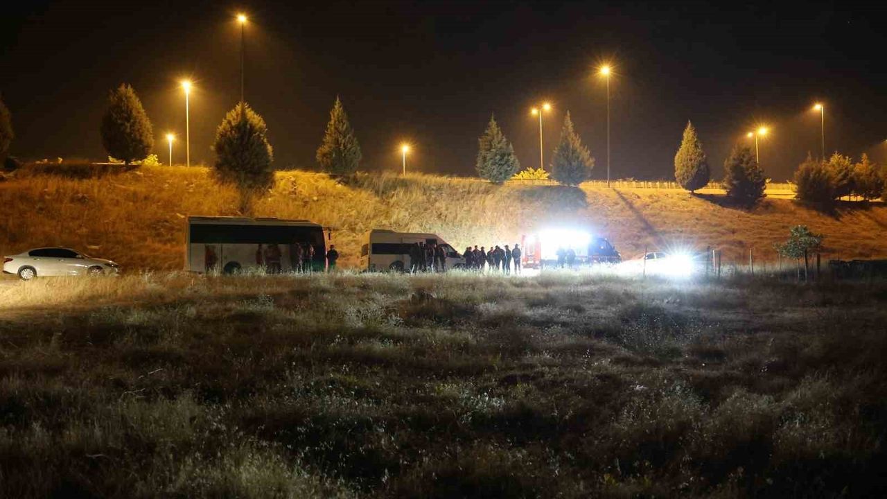 Elazığ'da Kayıp Otizmli Çocuğun Arama Çalışmaları Sürüyor