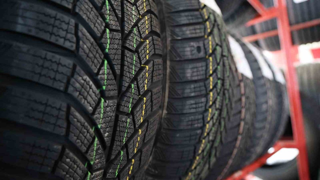 Elazığ'da Kış Lastiği İçin Yoğun Son Gün