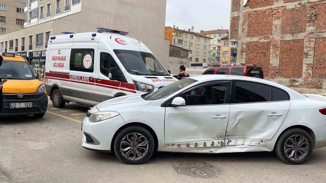 Elazığ'da Trafik Kazası: 1 Yaralı