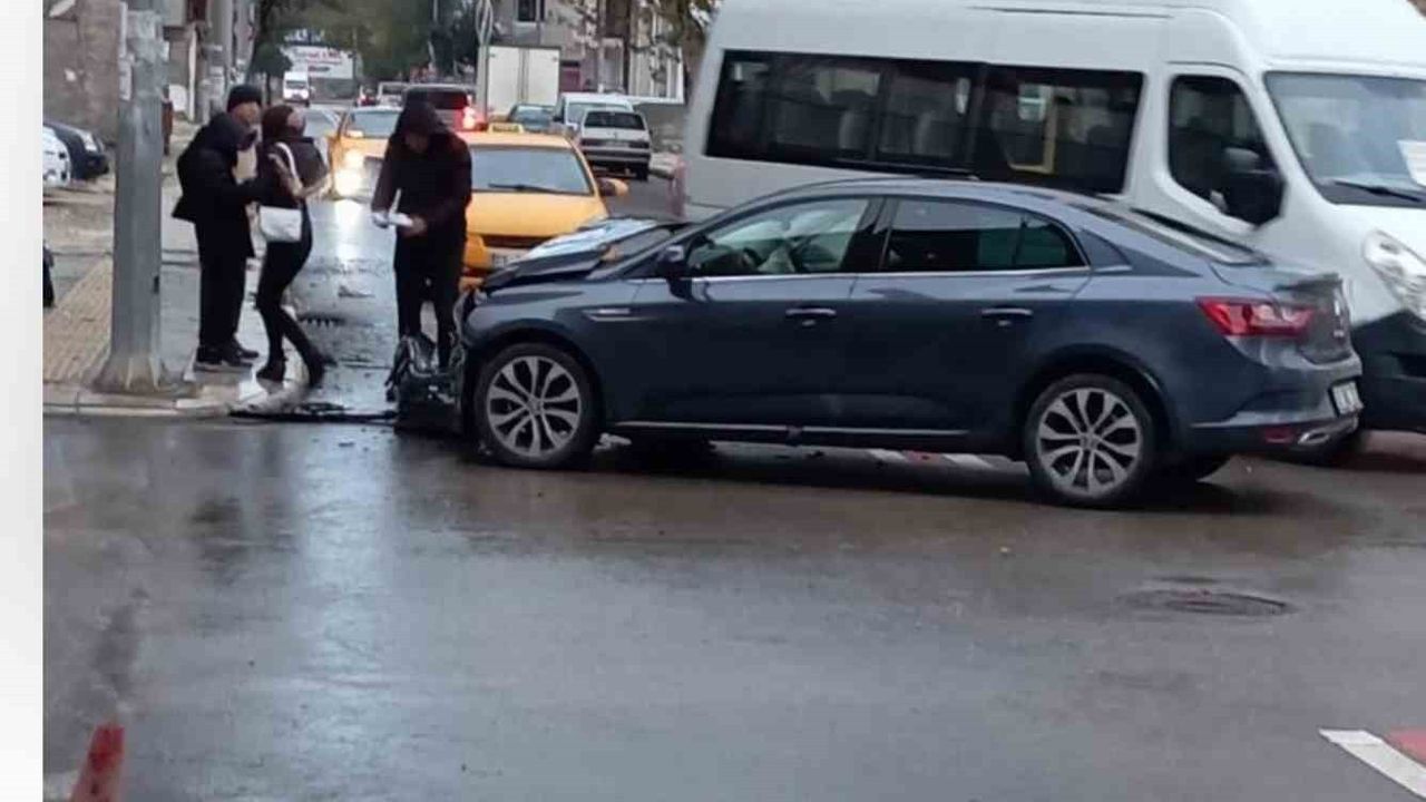 Elazığ'da Trafik Kazası: 1 Yaralı