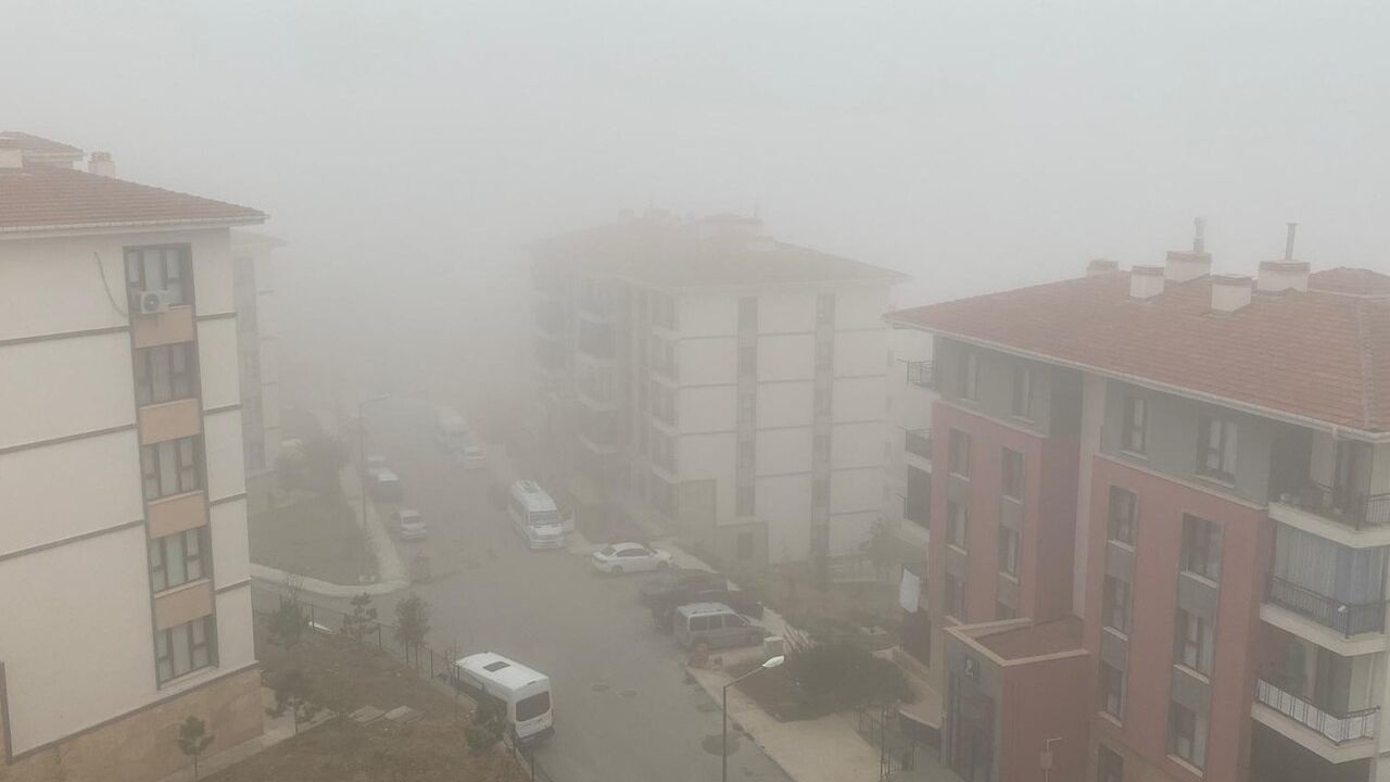 Elazığ’da Yüksek Kesimlerde Sis Etkili