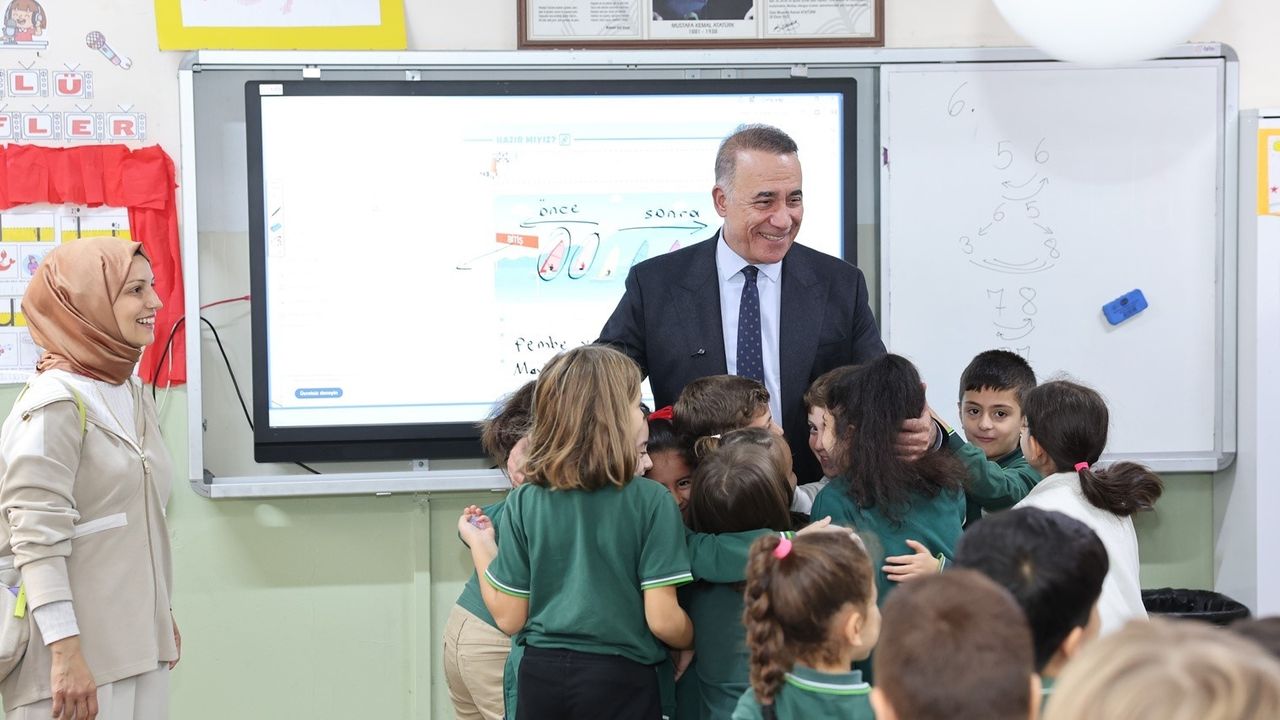 Elif Mina'nın Vaadi Gerçekleşti: Başkan Dursun Sınıfı Ziyaret Etti