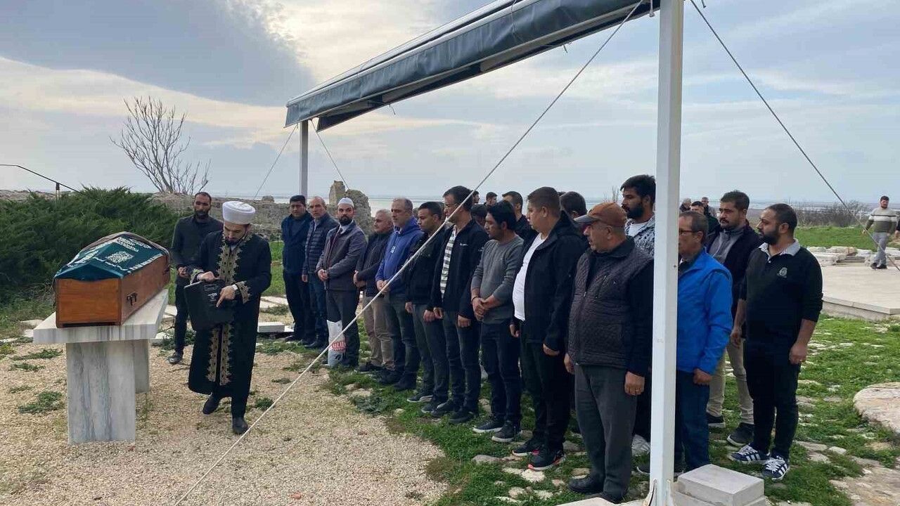 Enez'de Trajik Cinayet Olayı: İki Ayrı Cenaze Töreni