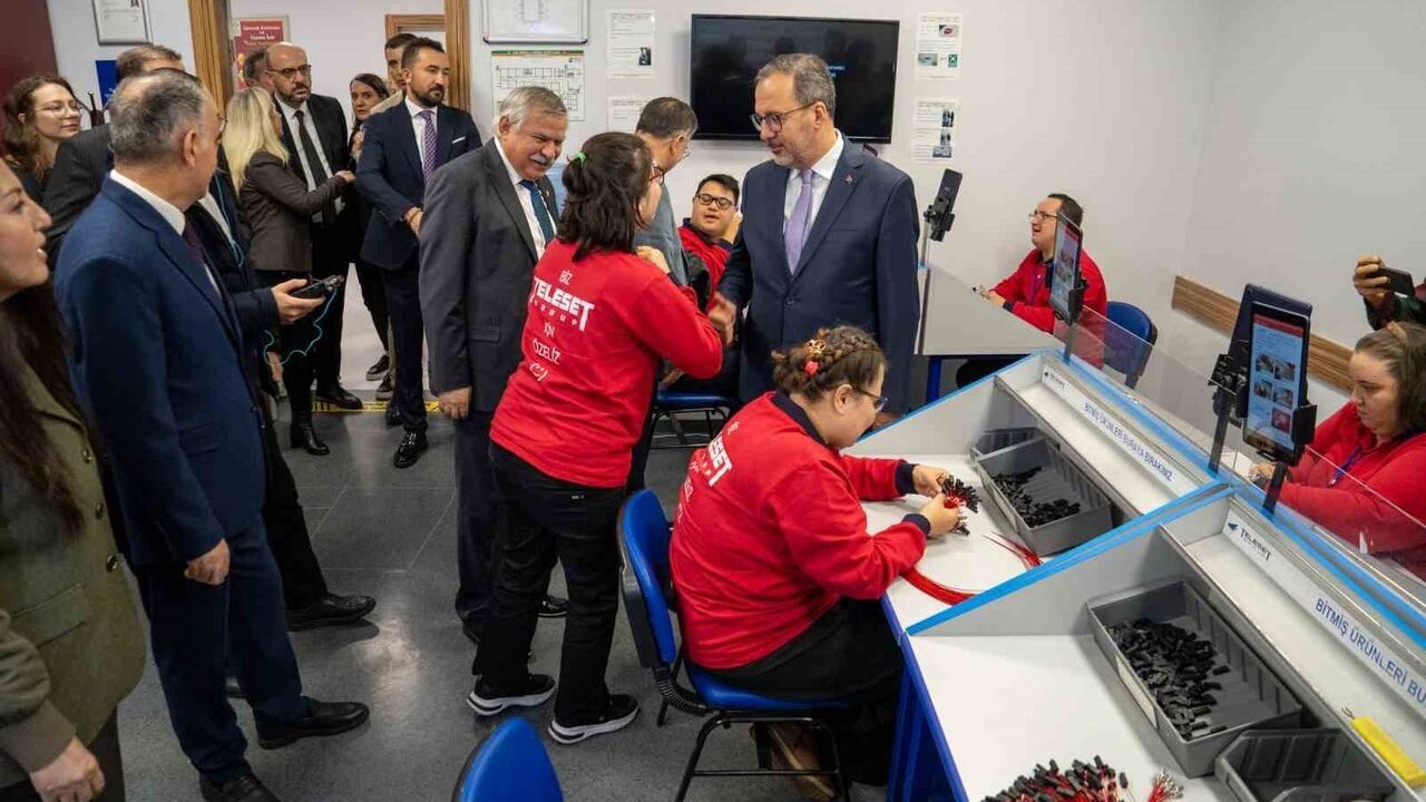 Engelli Bireylerin Sorunları Araştırma Komisyonu Sahada Çalışmalarını Sürdürüyor