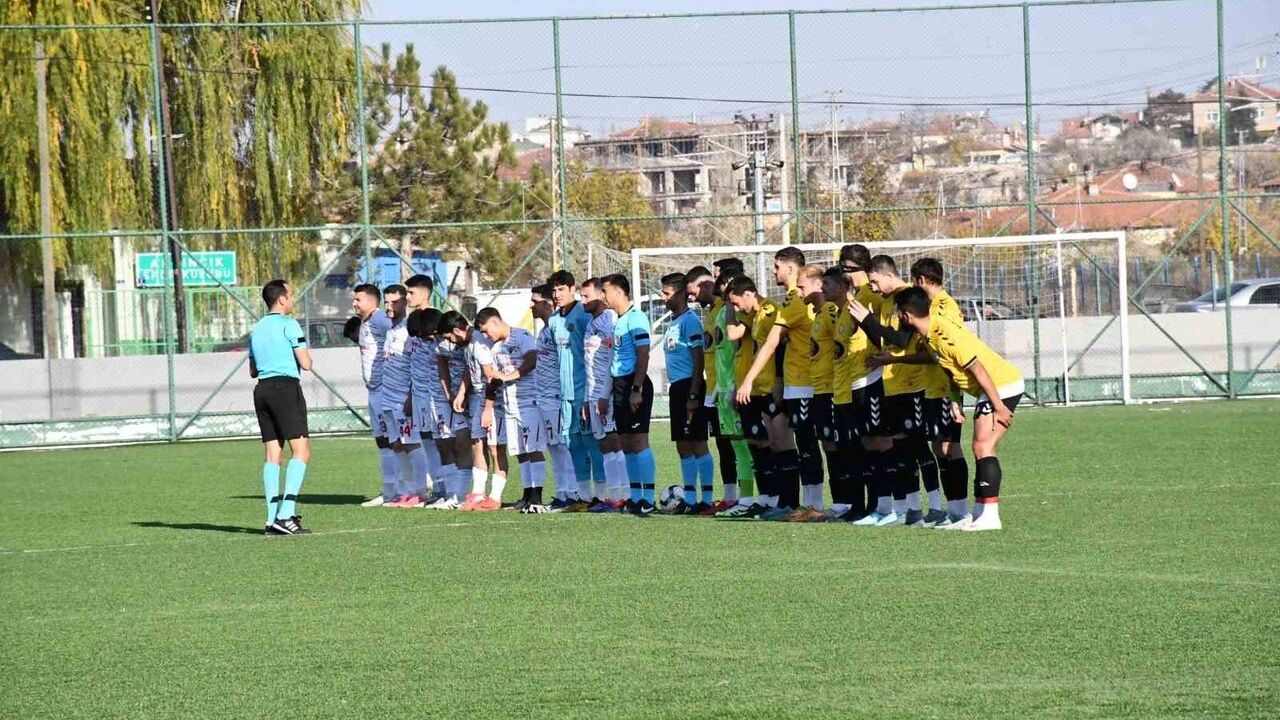 Erciyes Esen Makina FK Lideri Devirerek Öne Geçti