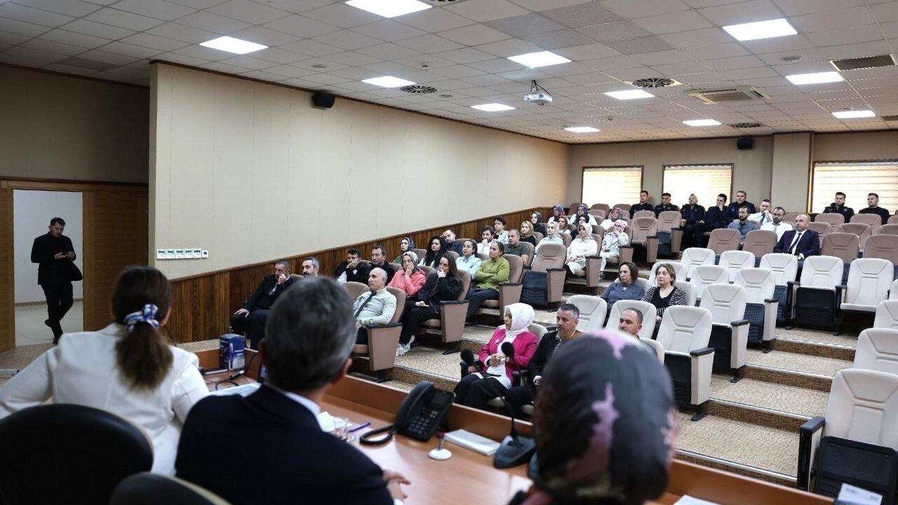 Erenler Belediyesi'nde Sıfır Atık Eğitimi Düzenlendi