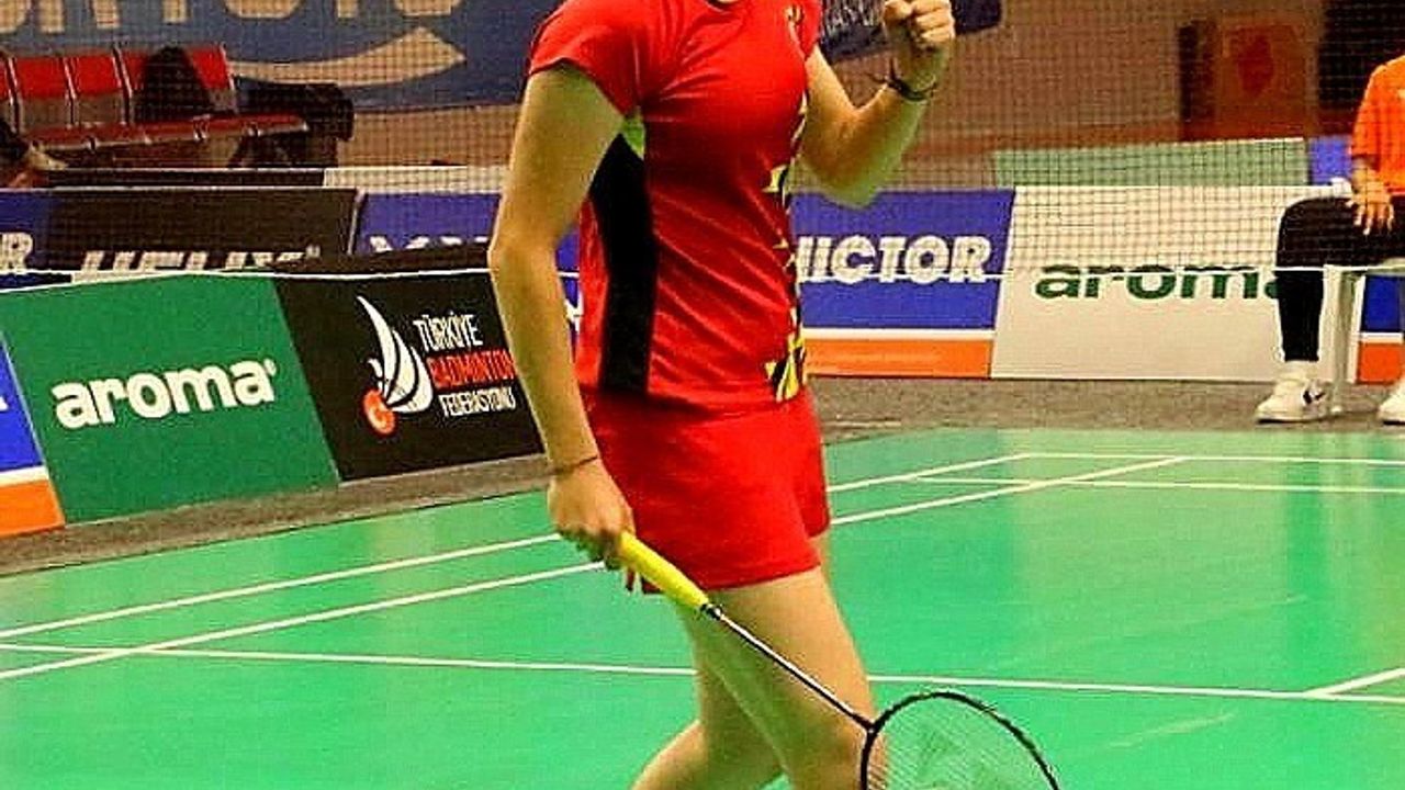 Erzincanlı Genç Raket Aleyna Korkut Yarı Finale Yükseldi