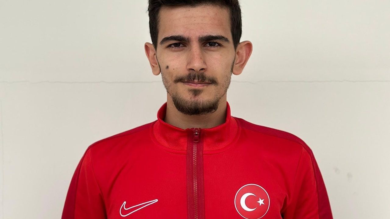 Erzincanlı Genç Sporcu Galip Berat Afal'dan Tarihi Başarı