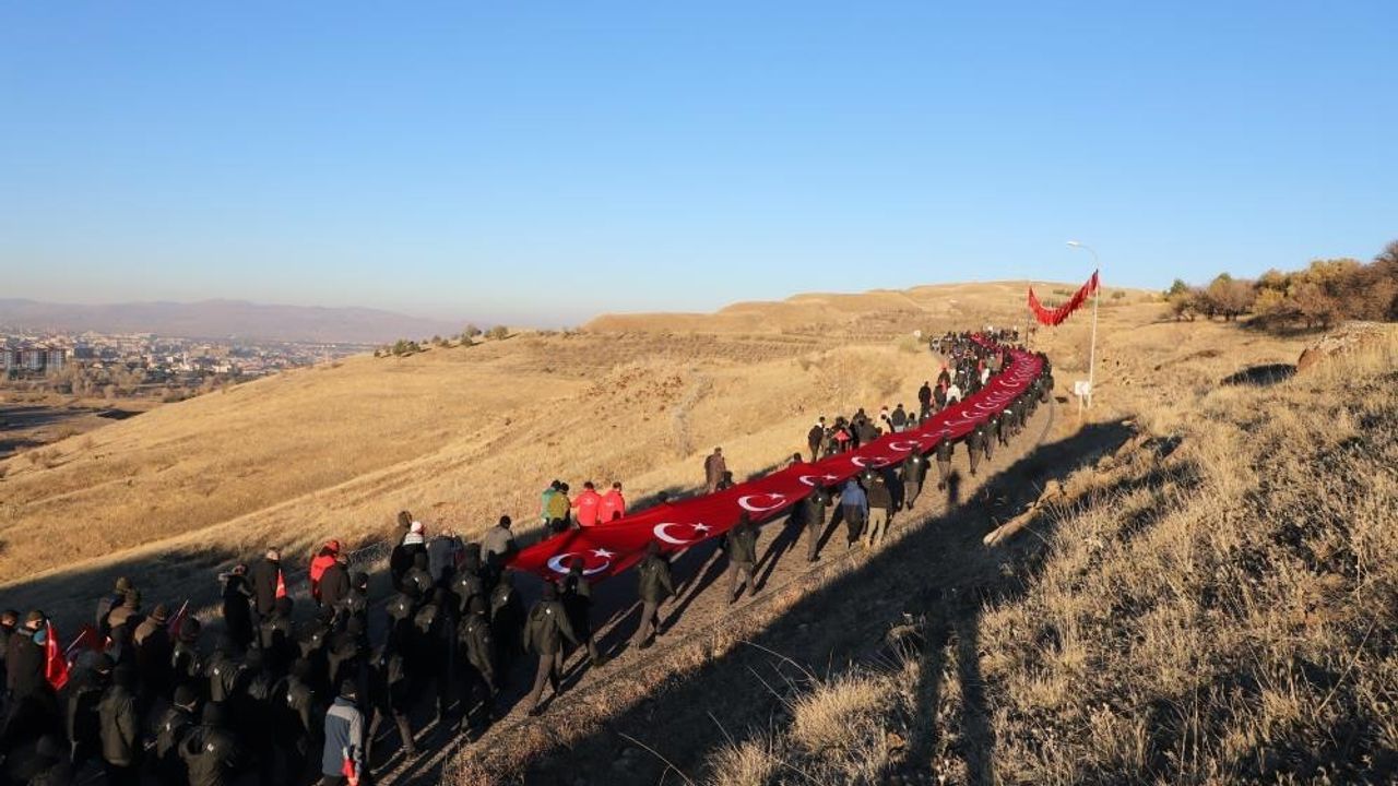 Erzurum'da Aziziye Savunmasının 148. Yılı Yürüyüşü