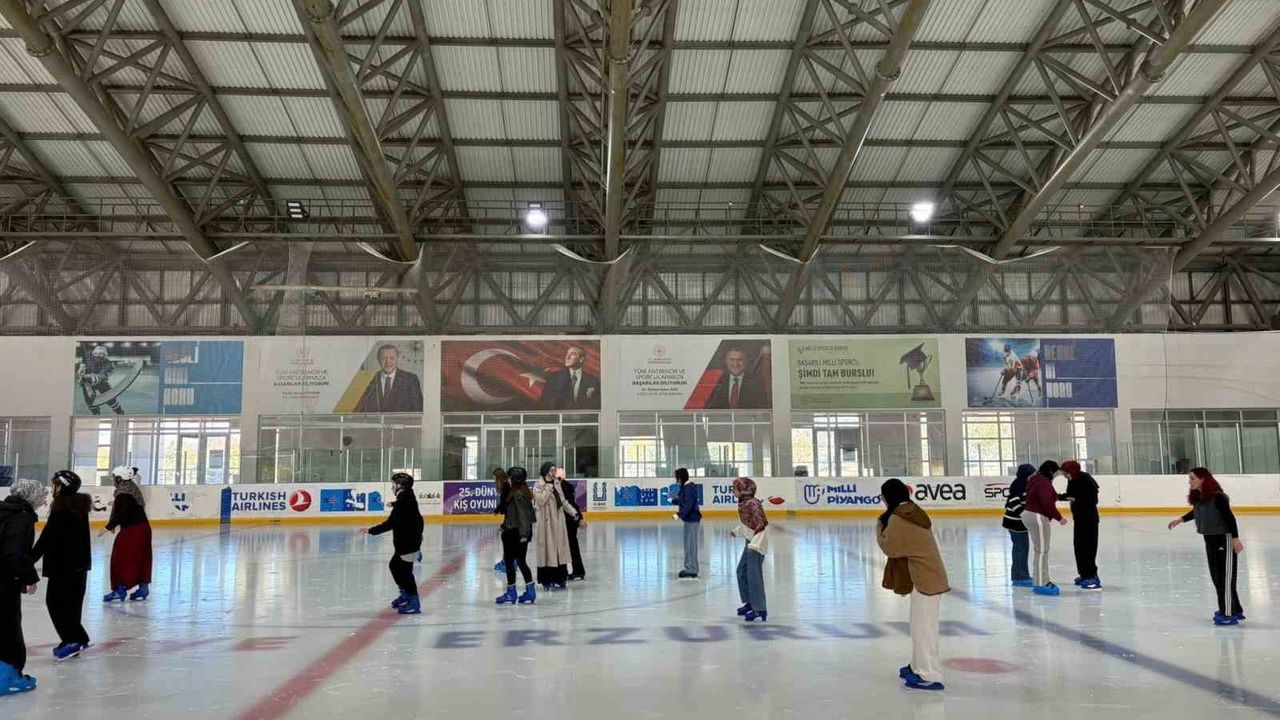 Erzurum'da Buz Pateni Eğitimi ve Üniversite Hayatı Bir Arada