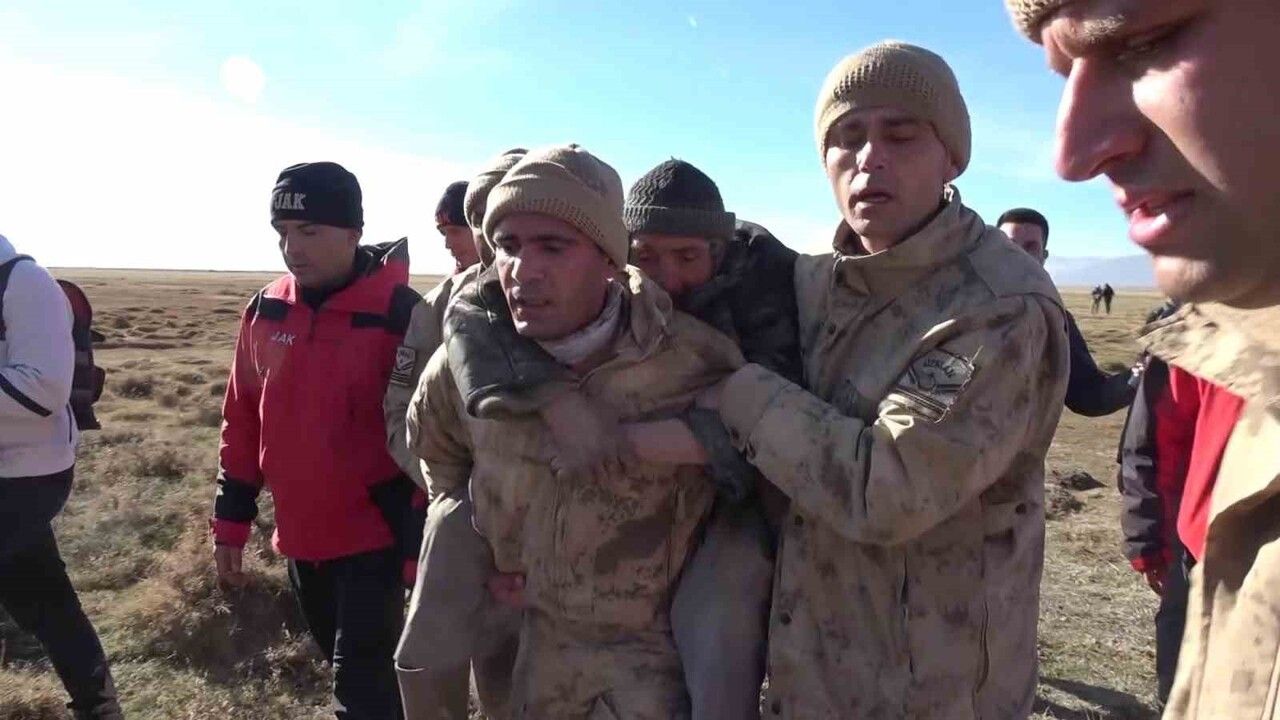 Erzurum'da Kayıp Çoban Koyunlarıyla Birlikte Hayatta Kaldı