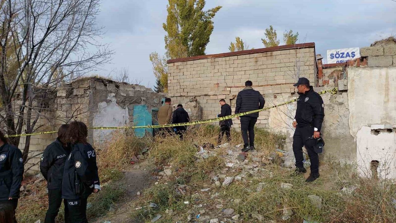Erzurum'da Metruk Binada Ölü Bulundu