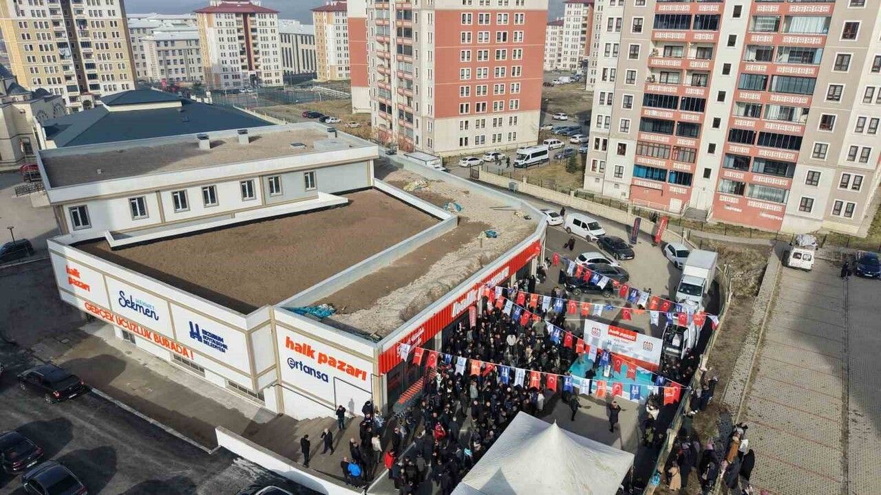 Erzurum'da Yeni Halk Pazarı Açılışı