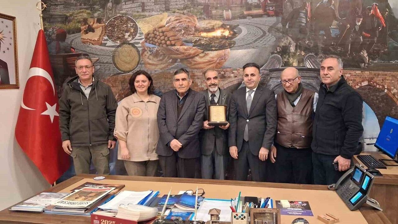 Erzurum’un Kültür Hafızası Muhsin Koç Emekli Oldu