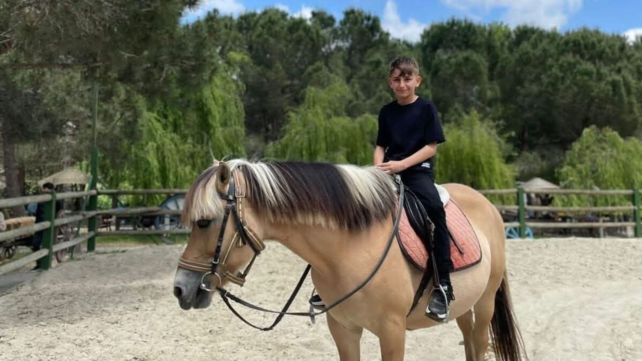 Esenyurt'ta 13 Yaşındaki Eren Yılgın'ın Cenazesi Adli Tıp'tan Alındı