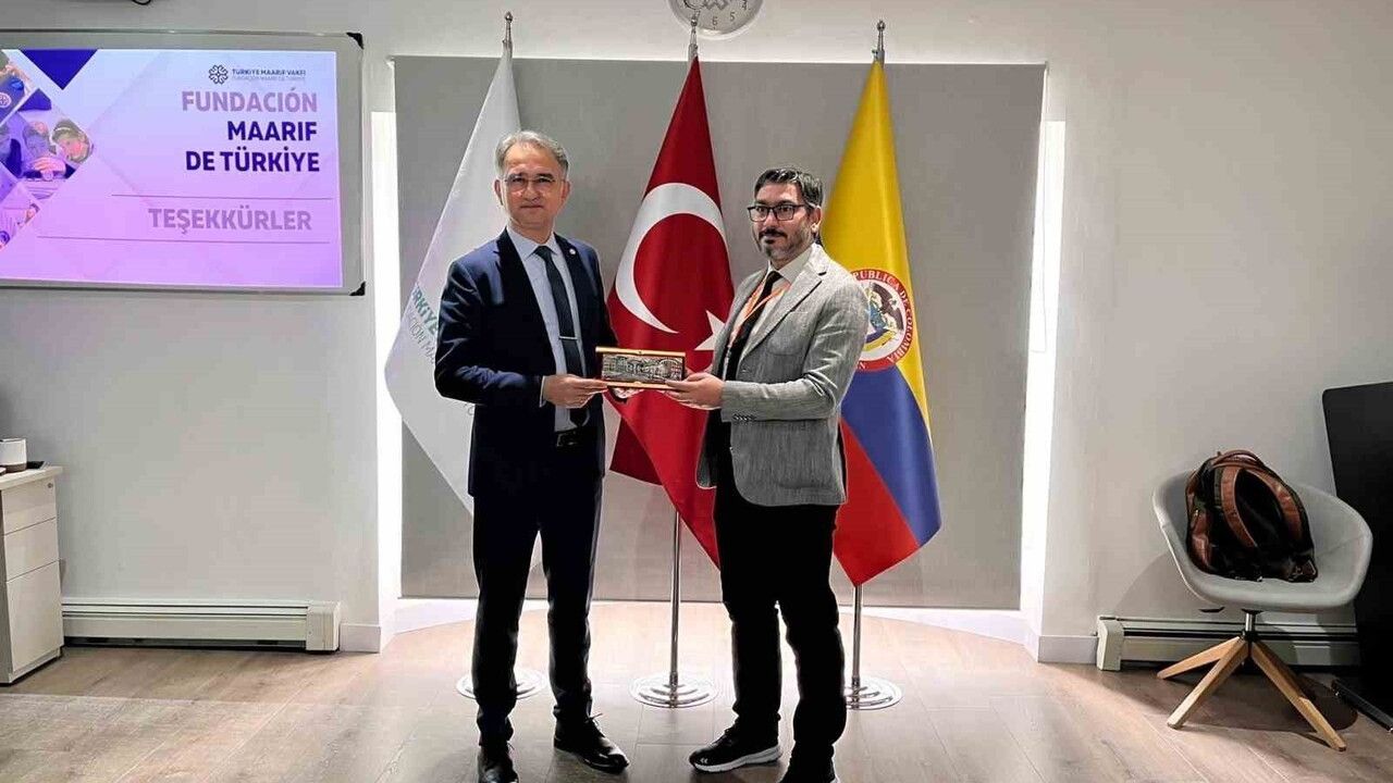 Eskişehirli Gençler Kolombiya'da Kültürel Buluşma Gerçekleştirdi