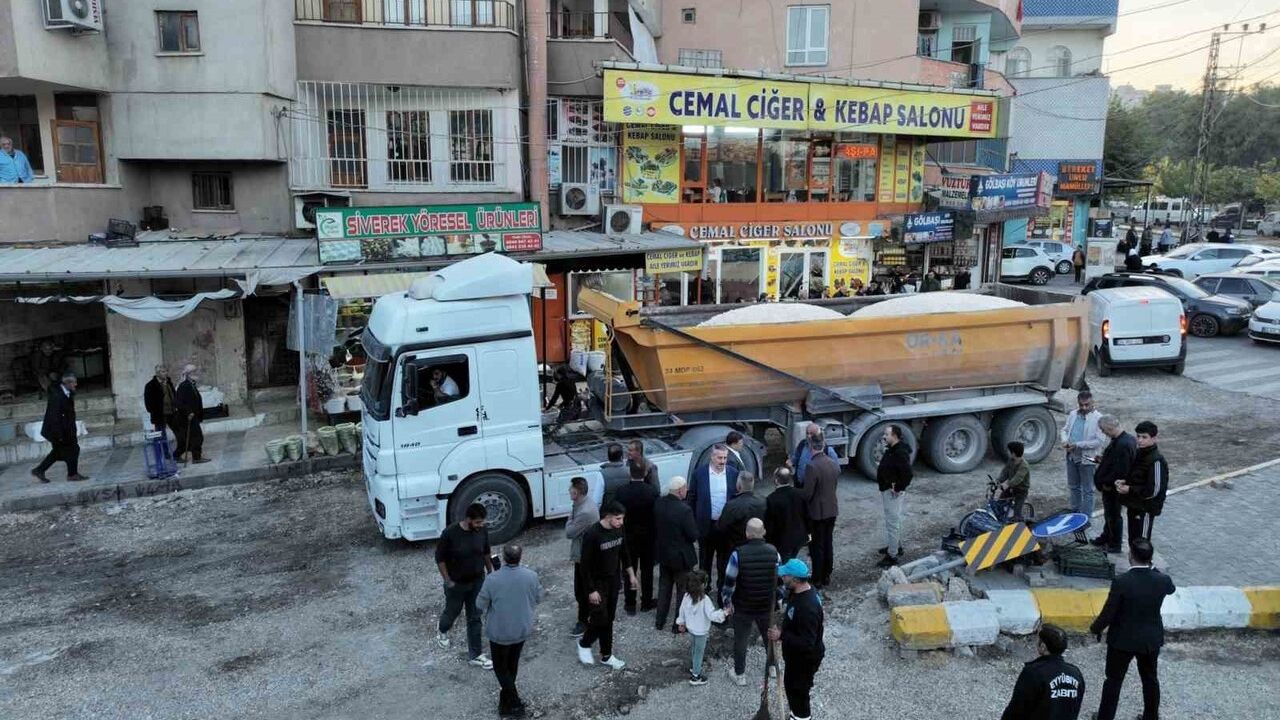 Eyyübiye'de Asfalt Çalışmaları Başladı