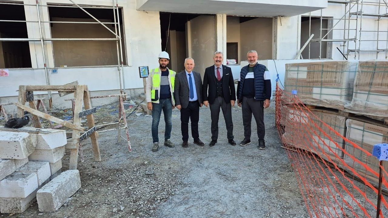 Fatih İlkokulu'nda Son Hazırlıklar Tamamlanıyor