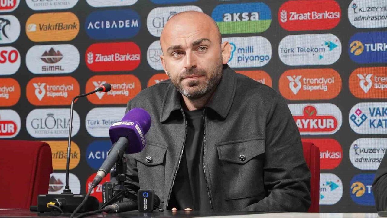 Fatih Karagümrük Teknik Direktörü Onur Can Korkmaz'dan Açıklama