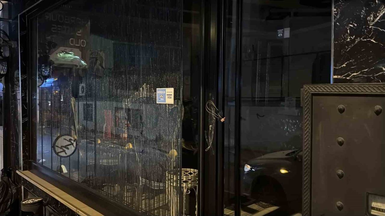 Fatih'teki Otel Mühürlendi: Böcek Ailesinin Trajedi Hissi