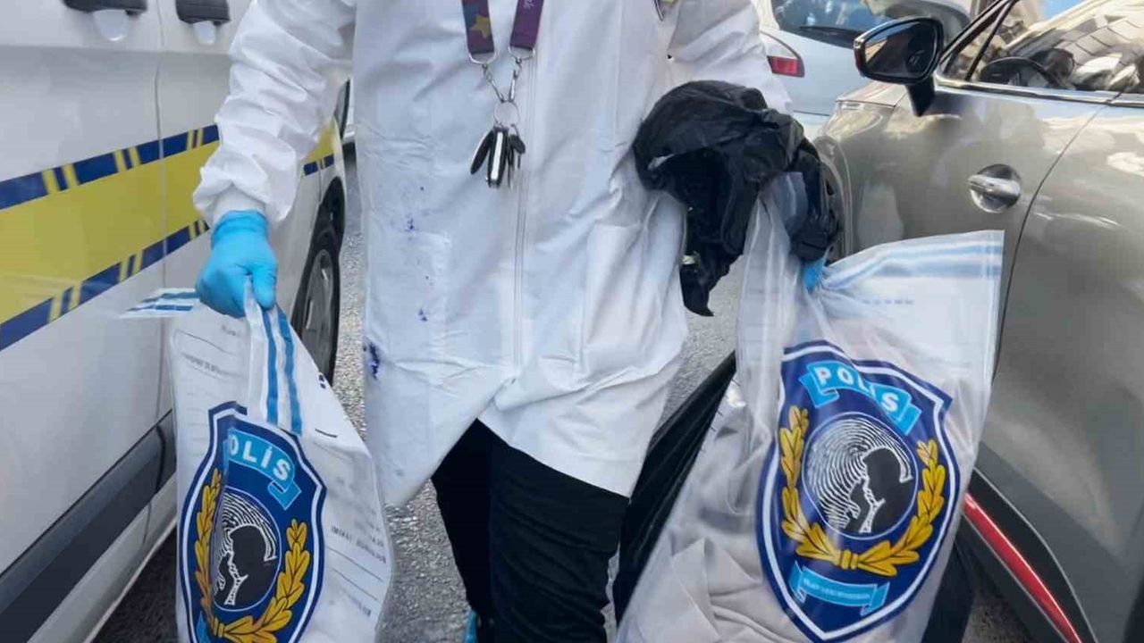 Fatih'teki Otelde Rahatsızlanma Olayı: Eşyalar İncelemeye Alındı