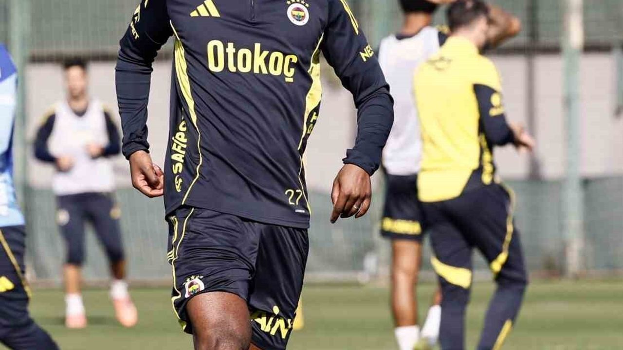 Fenerbahçe, Çaykur Rizespor Maçı Hazırlıklarına Devam Ediyor