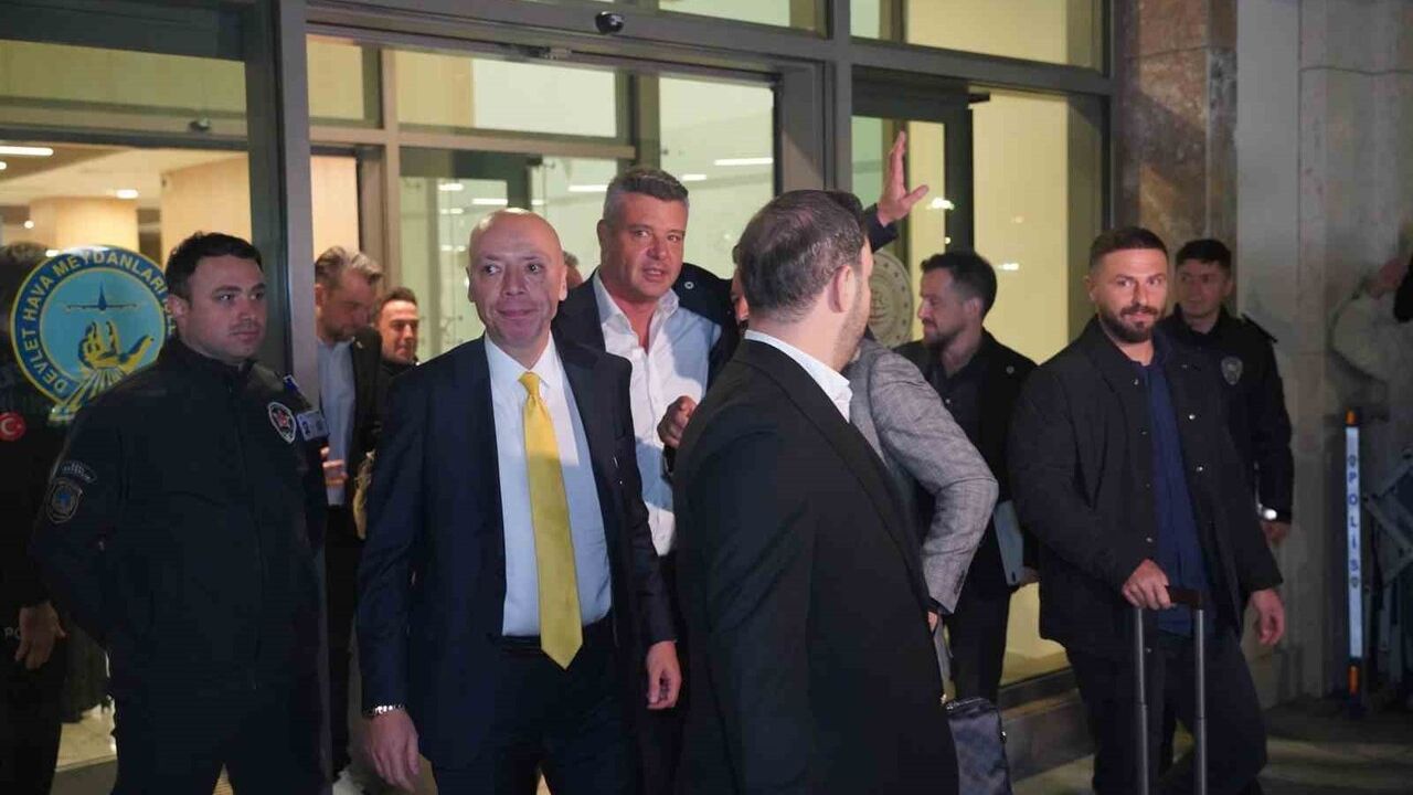 Fenerbahçe Rize'de Coşkuyla Karşılandı