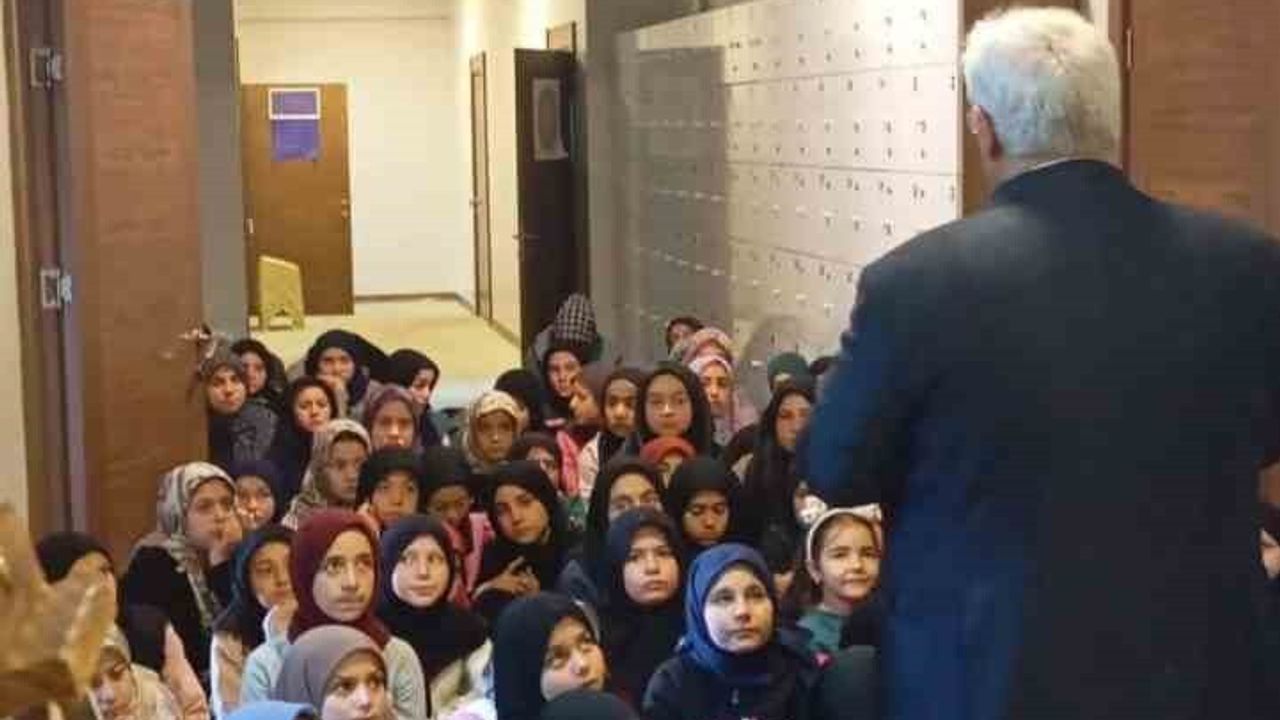 Filistin'de Yaşanan Zulme Dikkat Çekilen Fotoğraf Sergisi