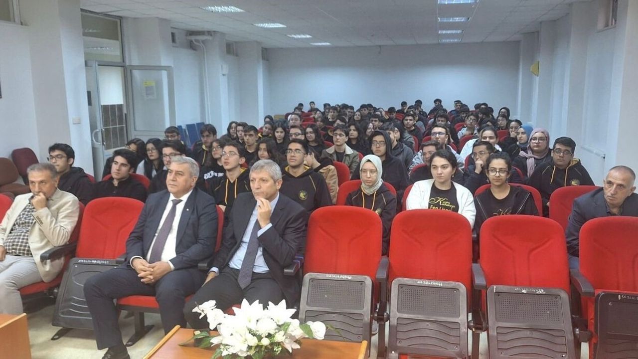 Fırat Üniversitesi, Elazığ'daki Liselerde Tanıtıldı