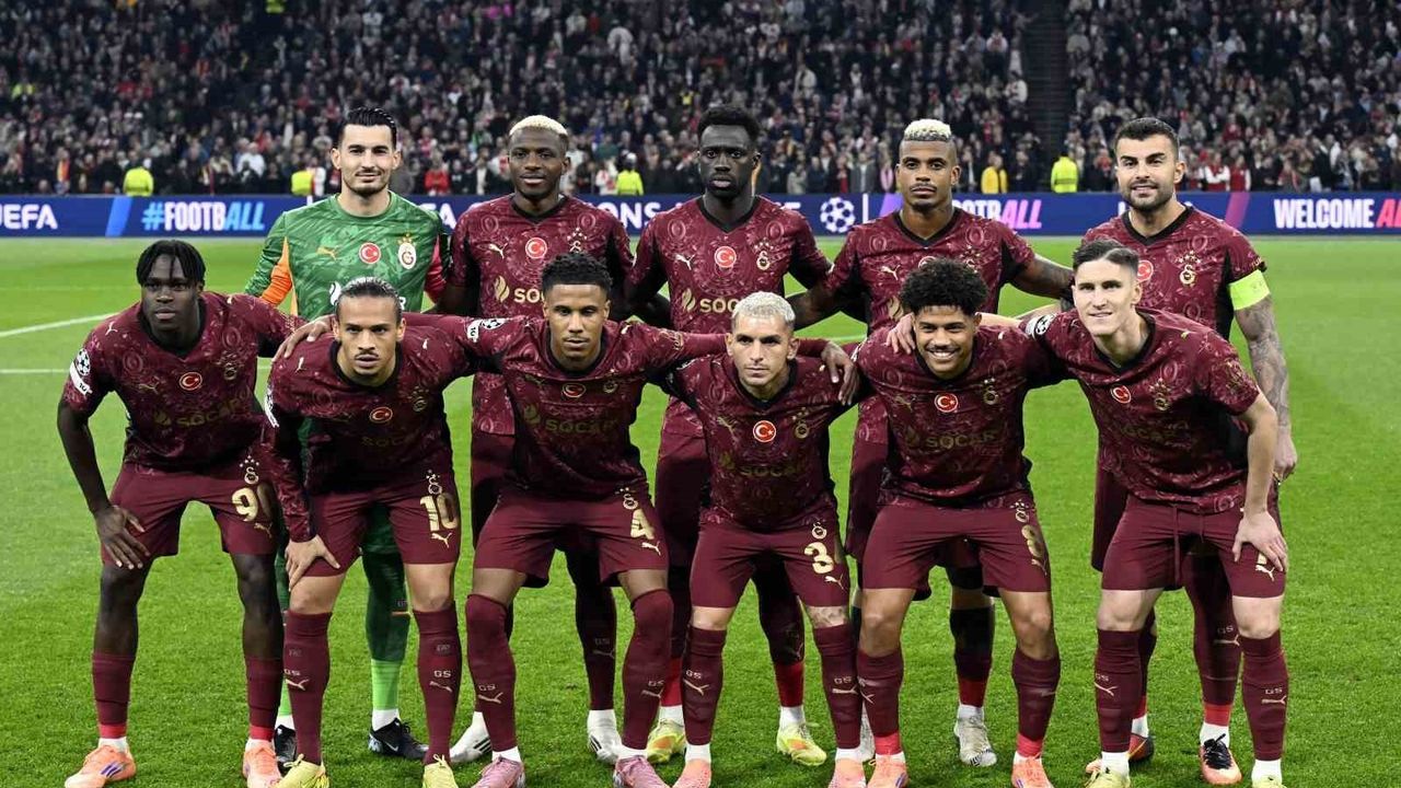 Galatasaray, Ajax'ı Deplasmanda Yenen İlk Türk Takımı Oldu