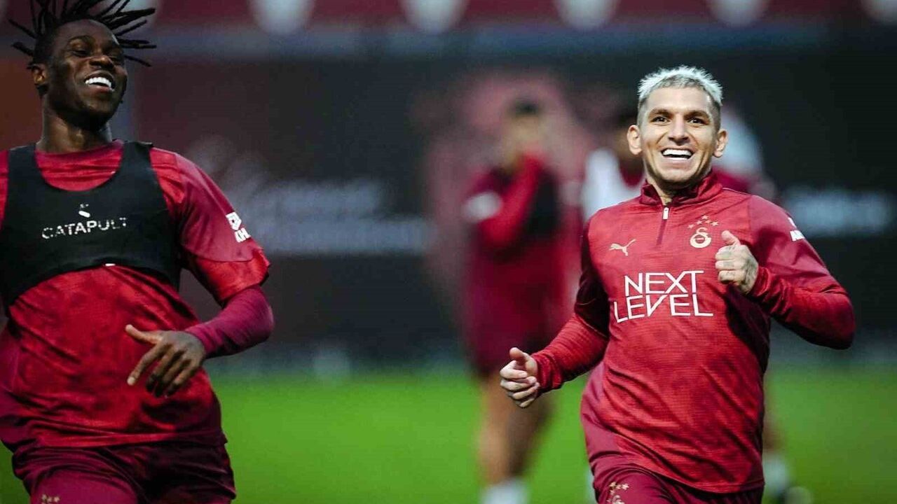 Galatasaray Gençlerbirliği Maçı İçin Hazırlıklarını Tamamladı