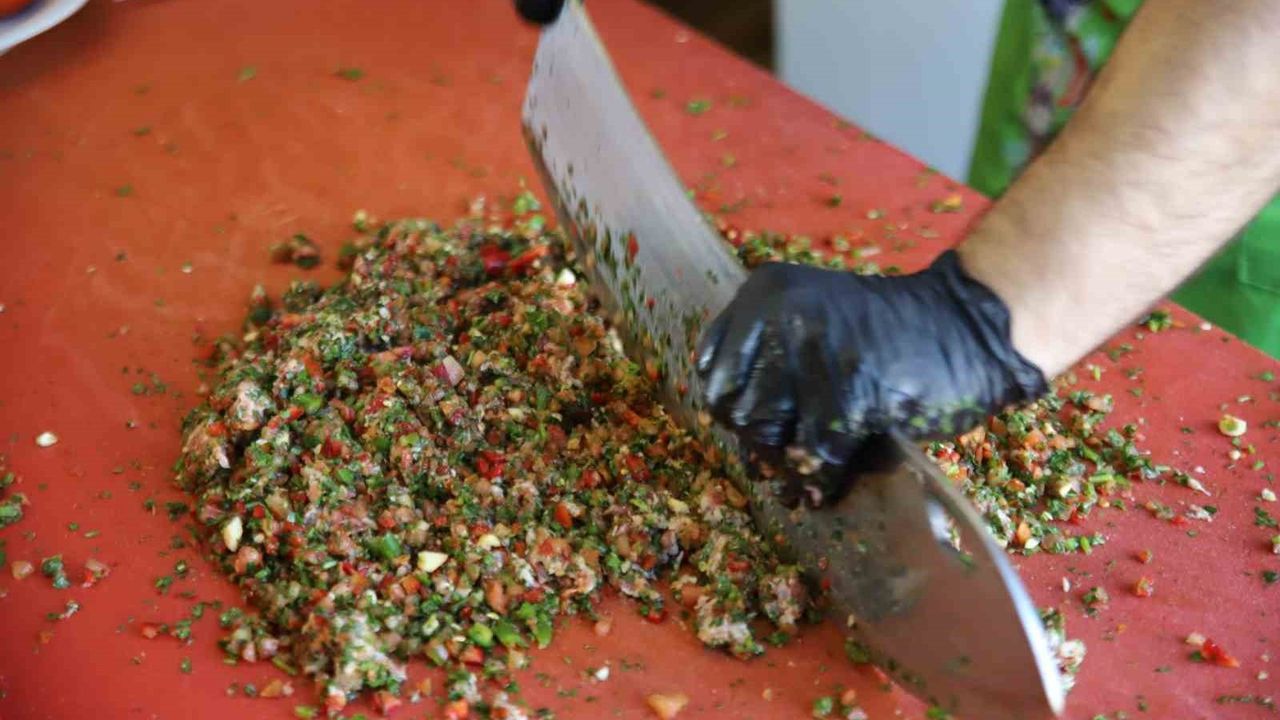 Gaziantep'in Antep Lahmacunu Avrupa'dan Tescil Aldı