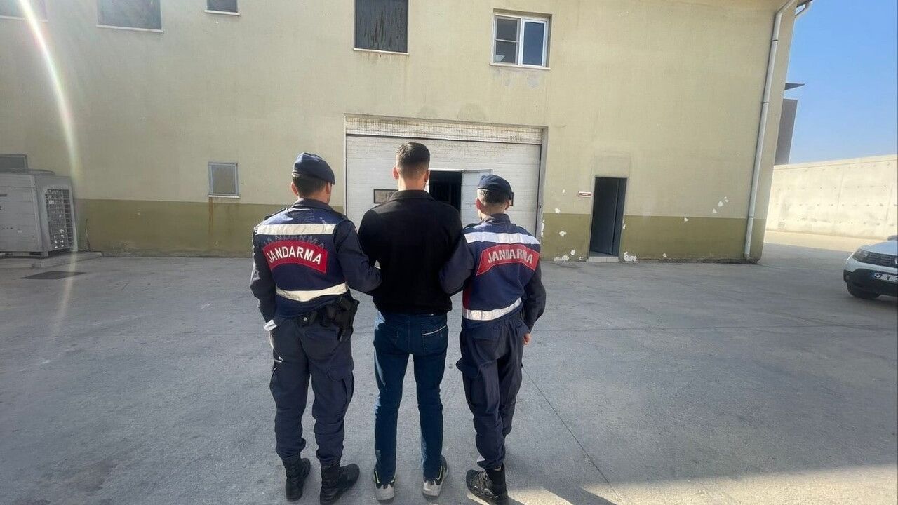 Gaziantep'te Aranan Suçlular Jandarma Tarafından Yakalandı