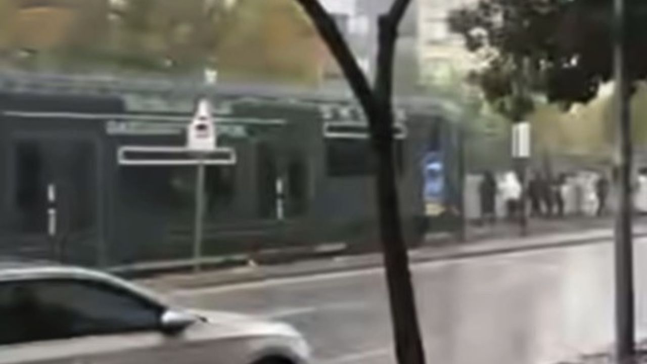 Gaziantep'te Tramvaya Yıldırım Isabet Etti