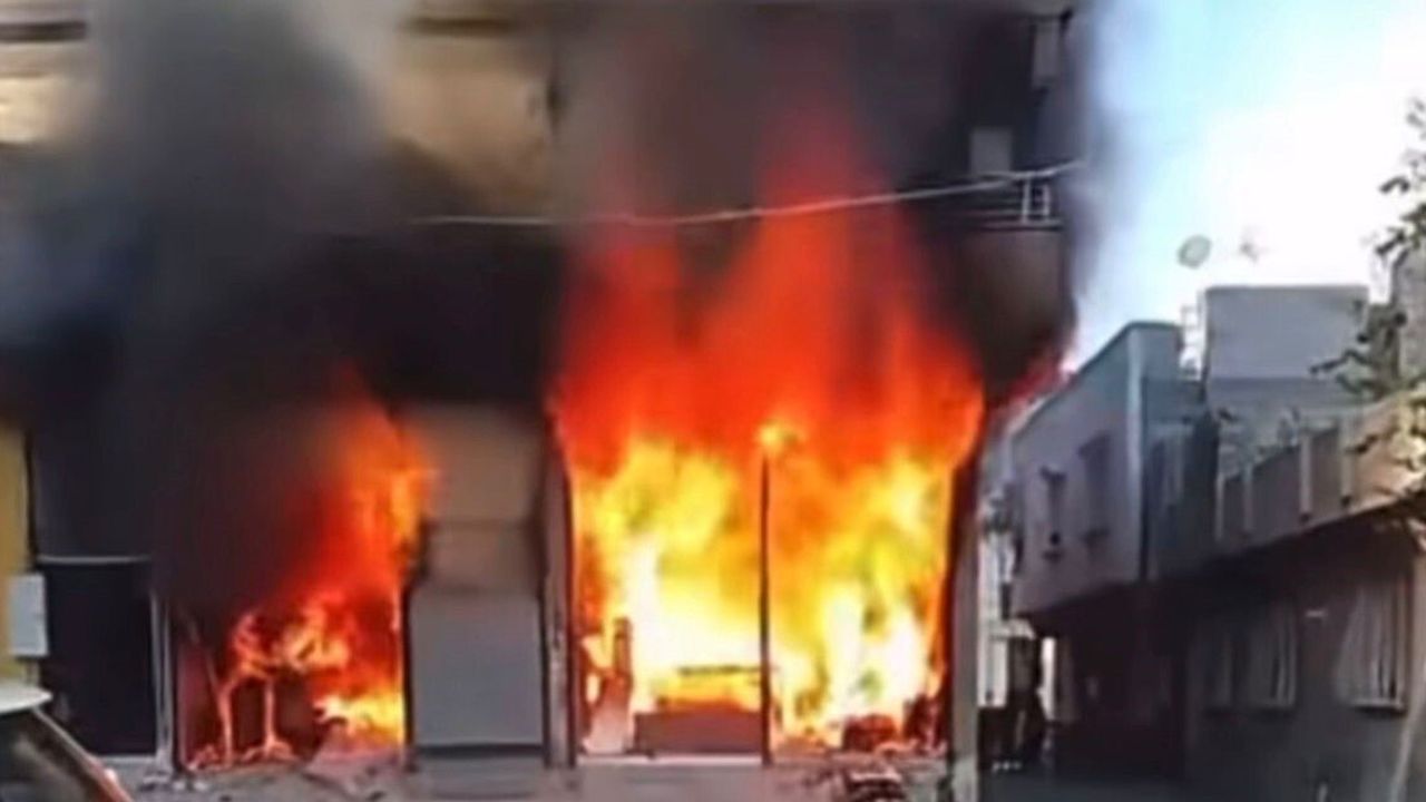 Gaziantep’te Yangın Panik Yaratırken İtfaiye Hızla Müdahale Etti