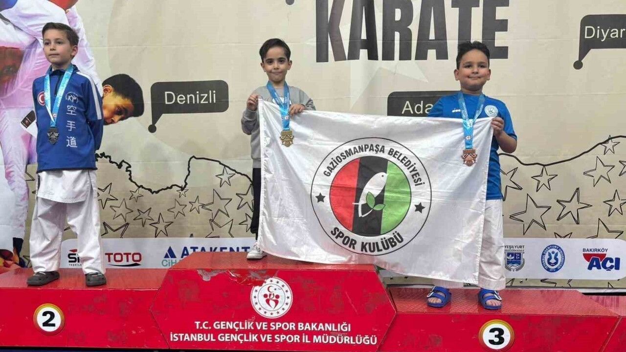 Gaziosmanpaşalı Minik Karateci Kaan Ayaz Türkiye Şampiyonu Oldu