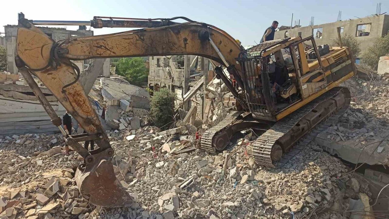 Gazze'de Cenazelerin Çıkarılması İçin Çalışmalar Başladı