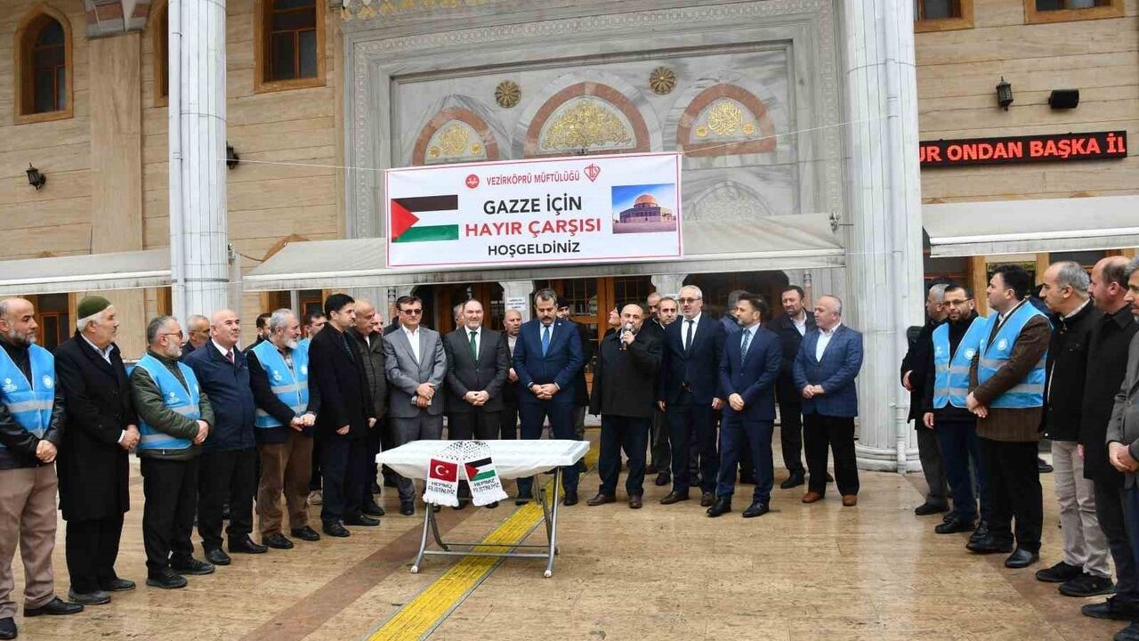 Gazze İçin Hayır Çarşısı Kuruldu