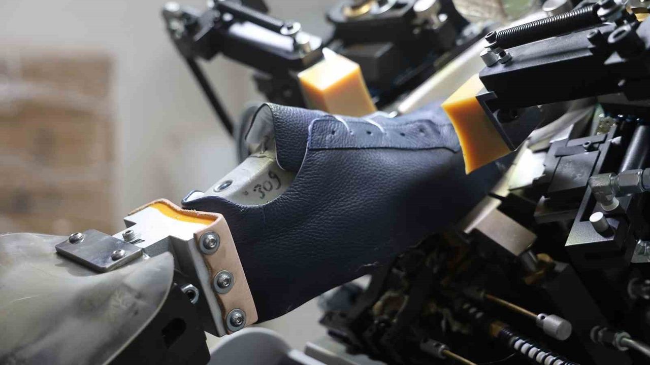 Geleceğin Ustaları İçin Yeni İmkan: Ayakkabı Ortak İmalat ve Eğitim Merkezi Açıldı