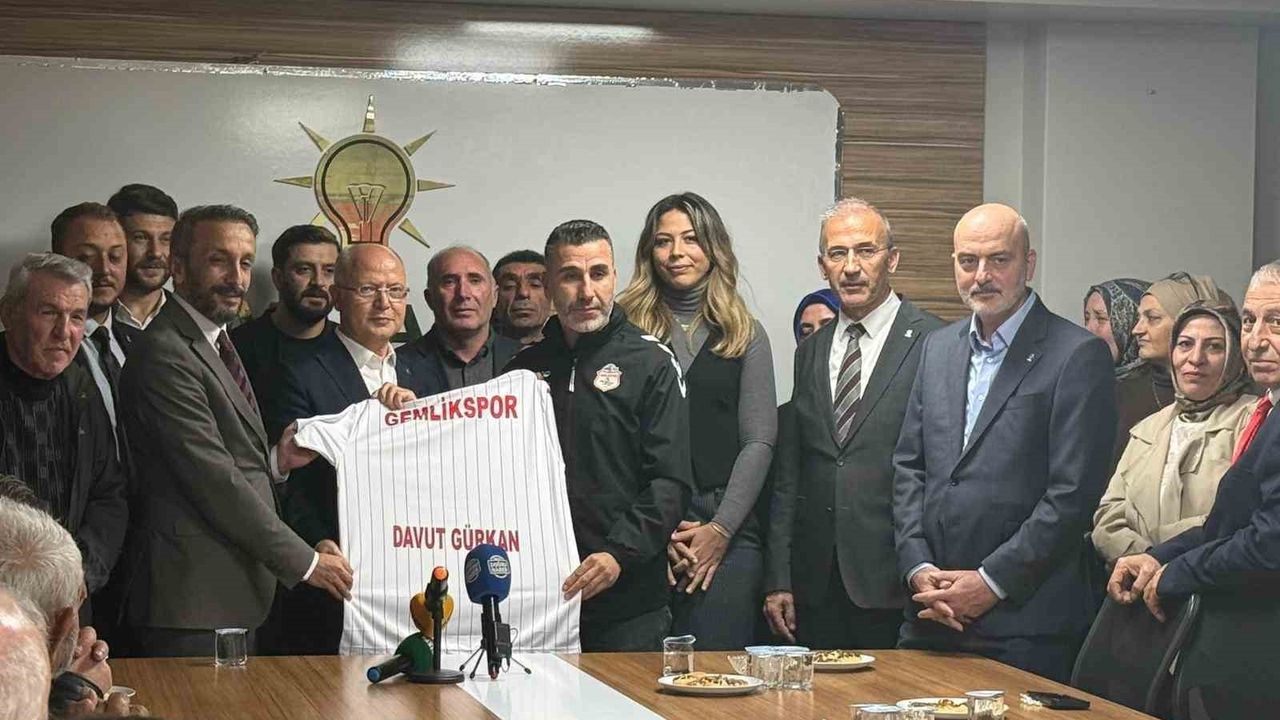 Gemlik’te AK Parti’ye 800 Yeni Üye Katılımı