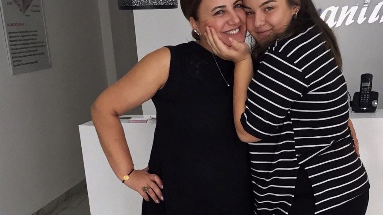 Genç Kız, Annelerini Bıçakla Tehditten Ceza Aldı