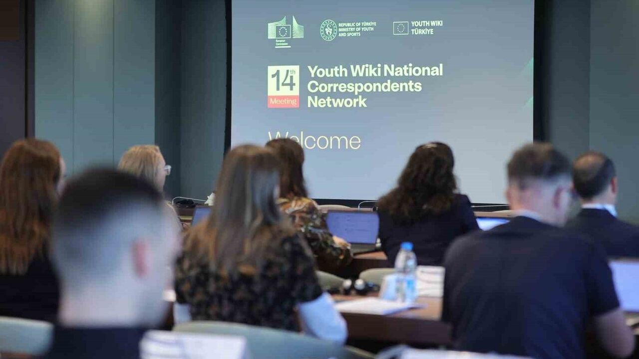 Gençlerin Karar Süreçlerinde Sesi Olacak: Youth Wiki Toplantısı