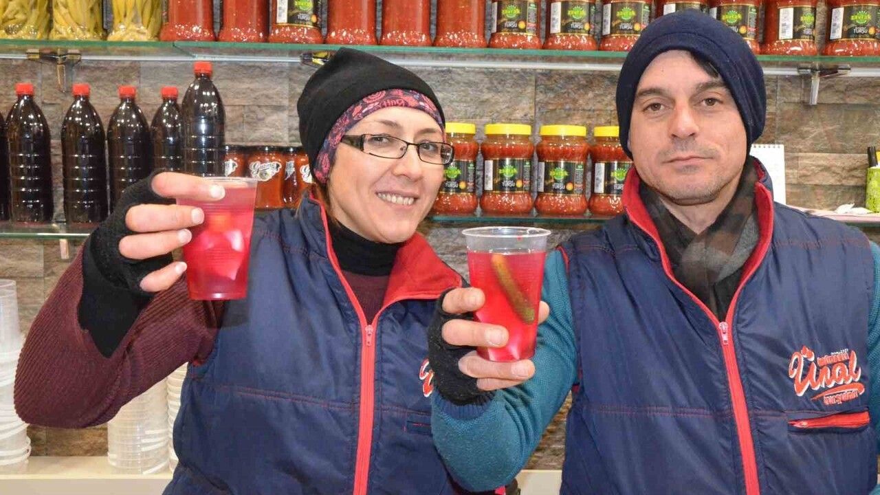 Gerçek Hayatta Neşeli Günler: Eskişehir'de Turşucu Rekabeti