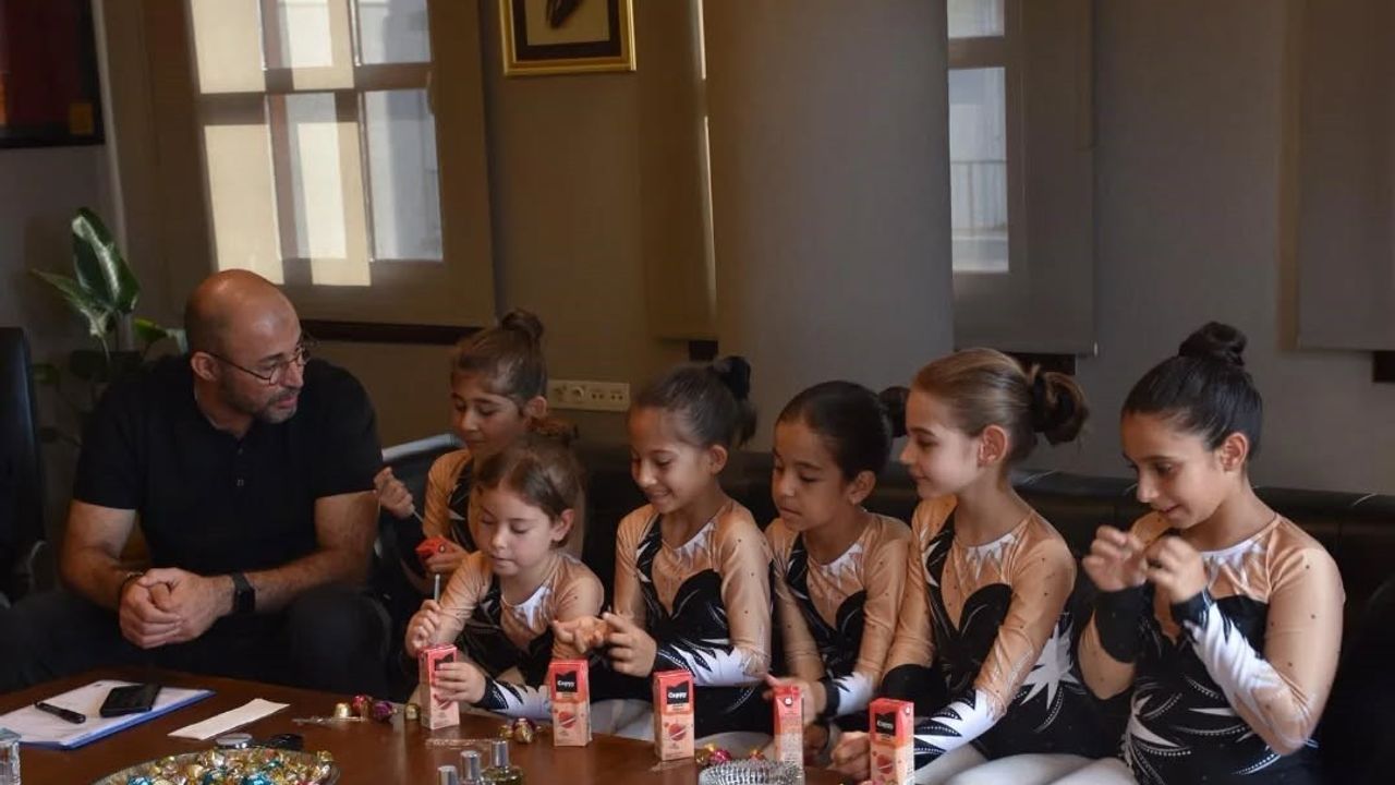 Germencik'te Minik Jimnastikçilerin Keyifli Buluşması