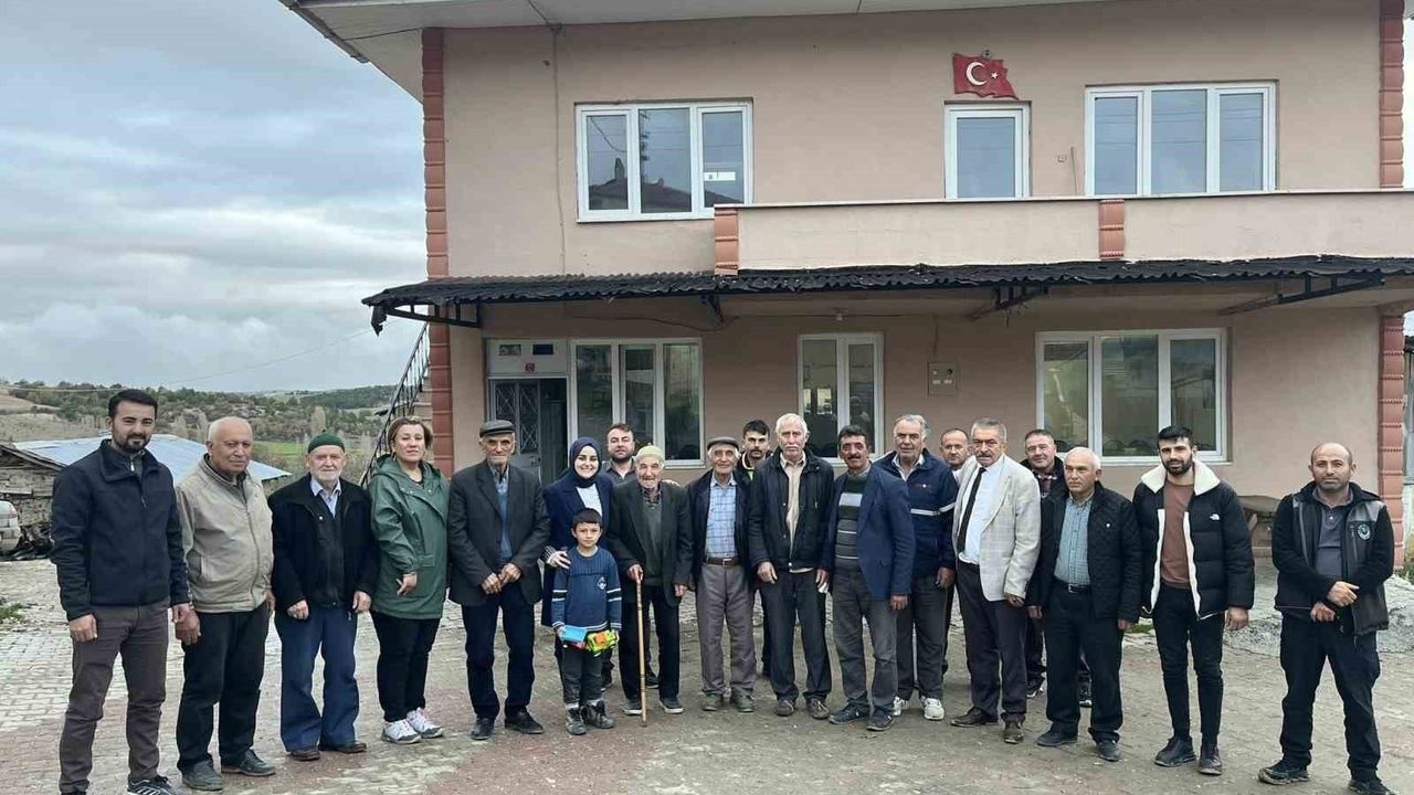 Gölpazarı Kaymakamı Feyza Nur Kılıç Yol Çalışmalarını İnceledi